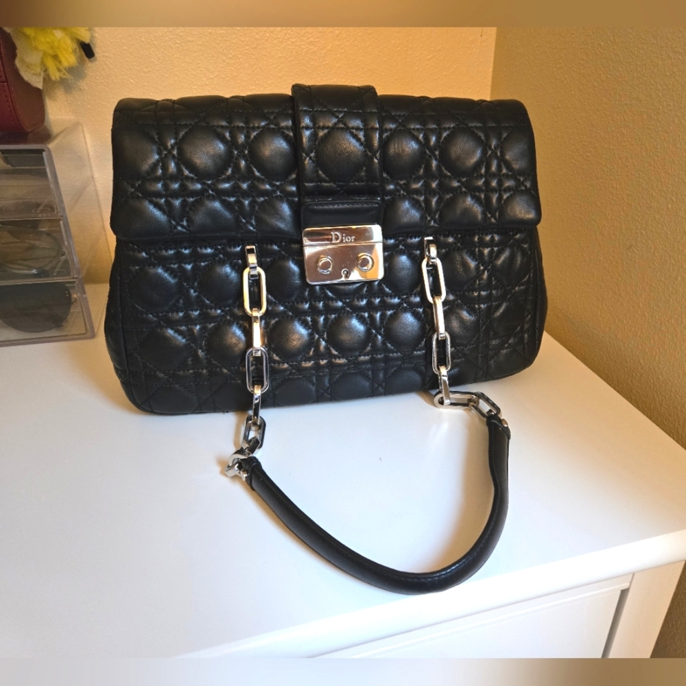 Dior Black Quilted Medium Cannage Shoulder Bag - Picture 2 of 5